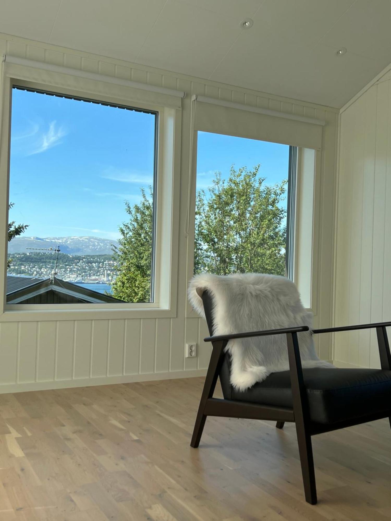 Tromso Arctic Villa With Free Parking Exterior photo